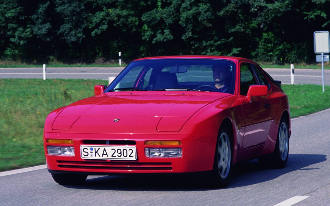 Porsche 944
